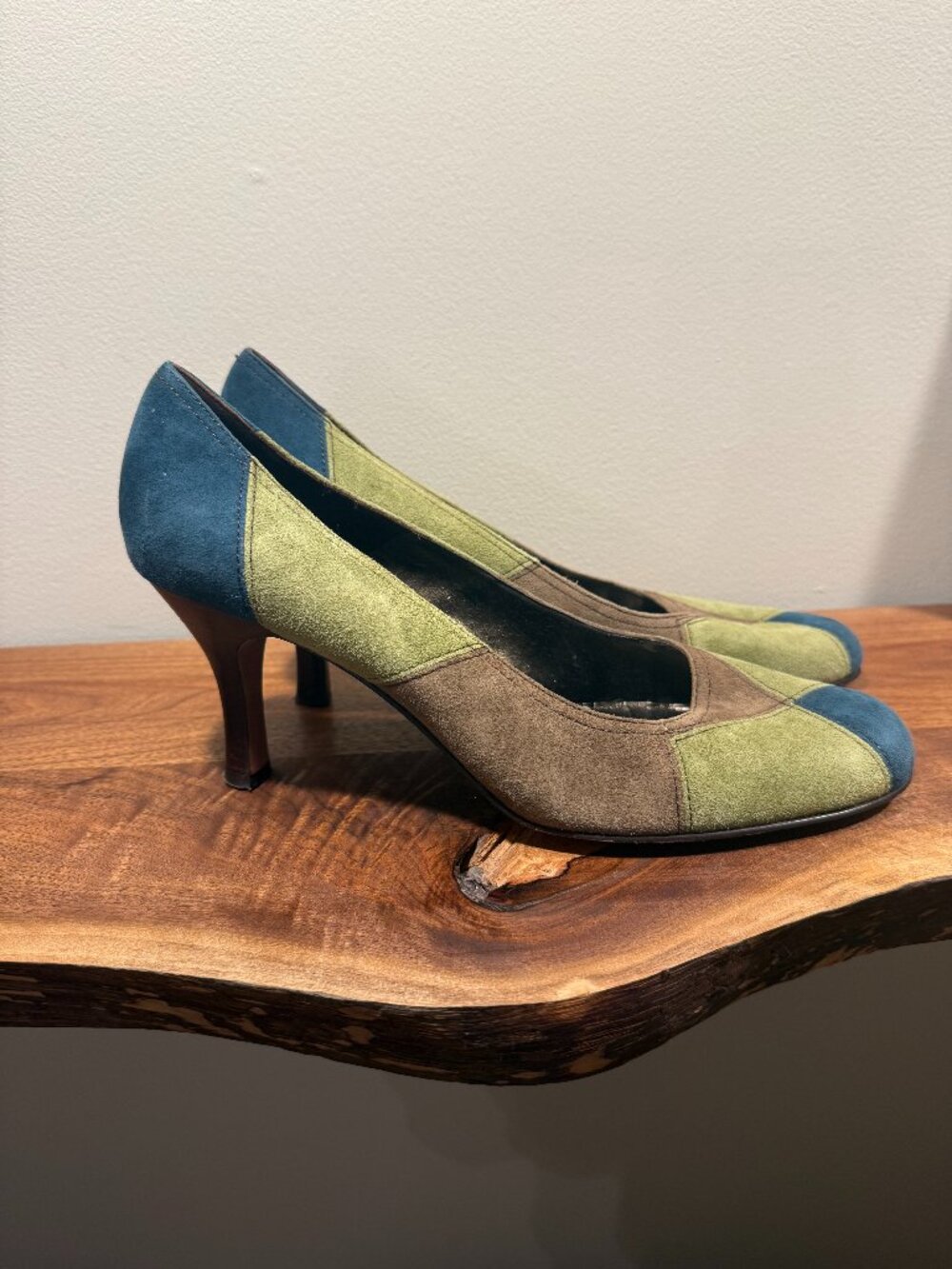 CIRCA JOAN & DAVID Suede Color Block Pumps 10M
